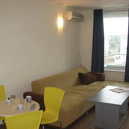 Cacao Beach Flat Апартамент *